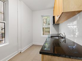 409 14th St, Brooklyn, NY