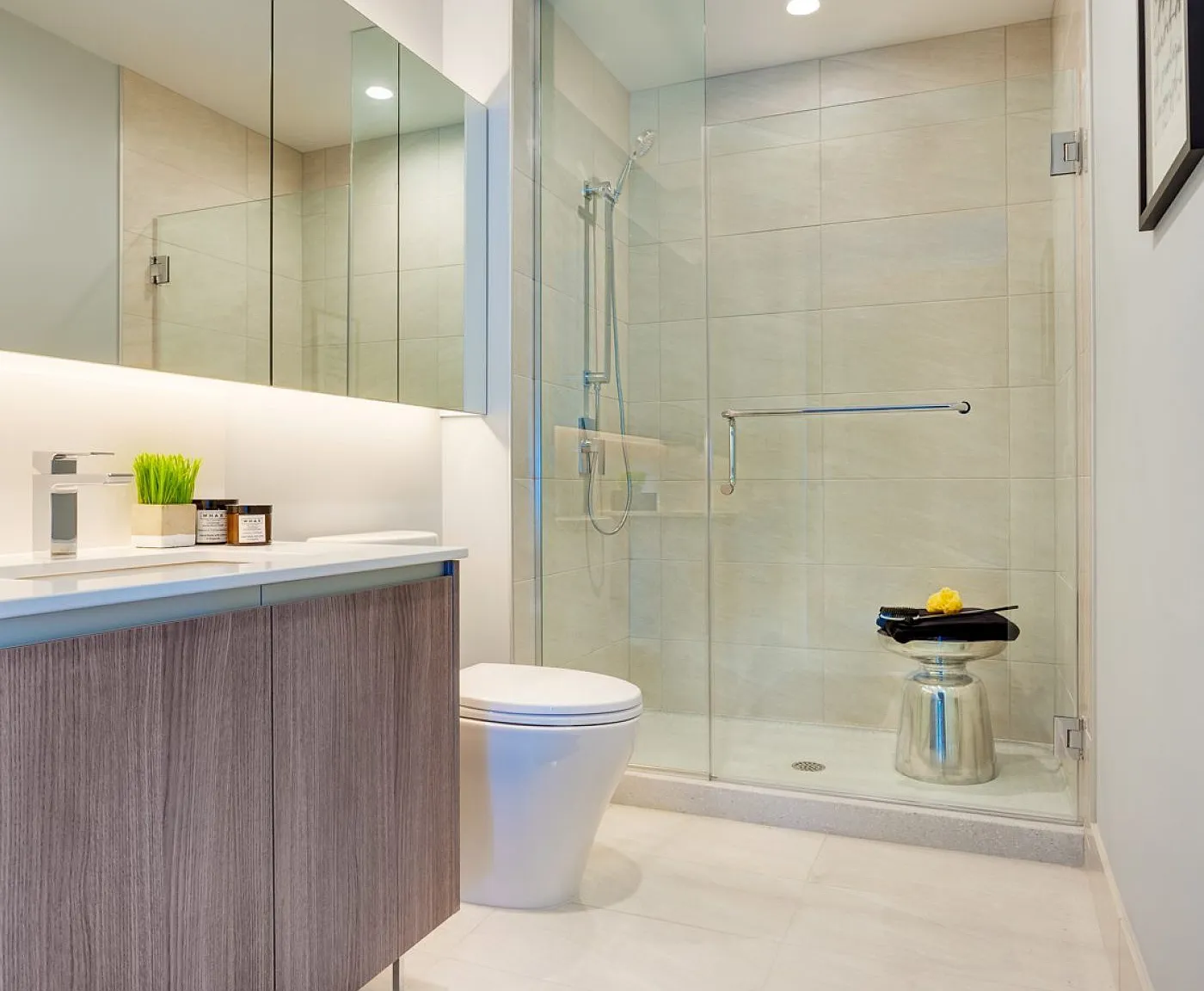 3 bed, 1450 sqft, $4,934 — Photo 3