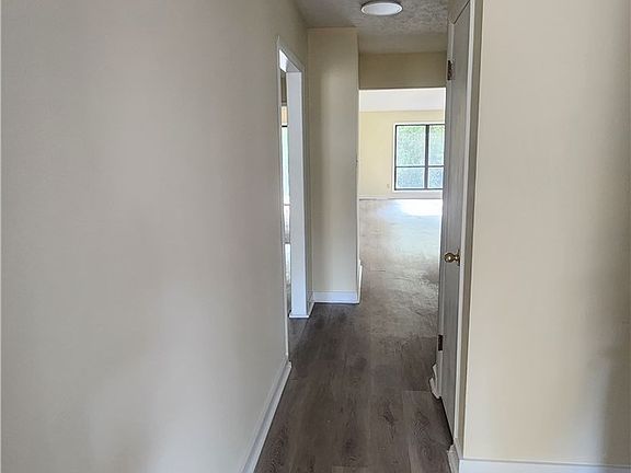 2nd image of 508 Toxaway Ct