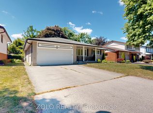 31 Applewood Ln, London, ON N6J3P9
