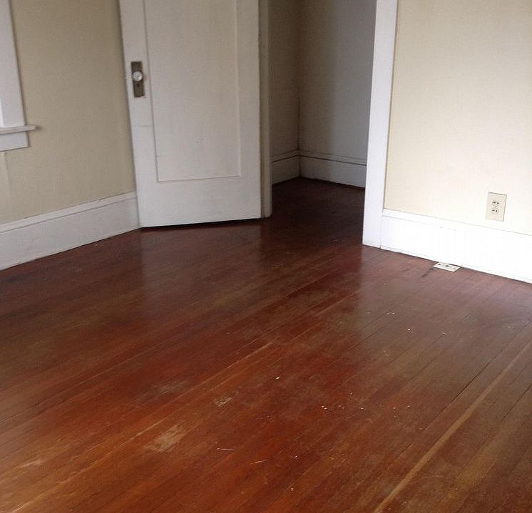 1st image of 1539 W Willow St