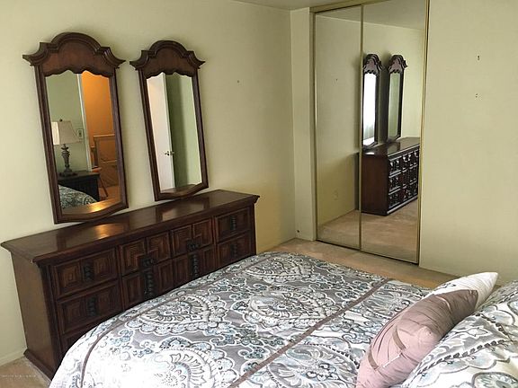 3rd image of 47 Pierpont Pl