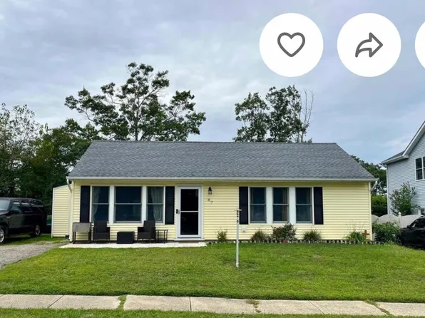 87 Village Dr, Barnegat, NJ 08005