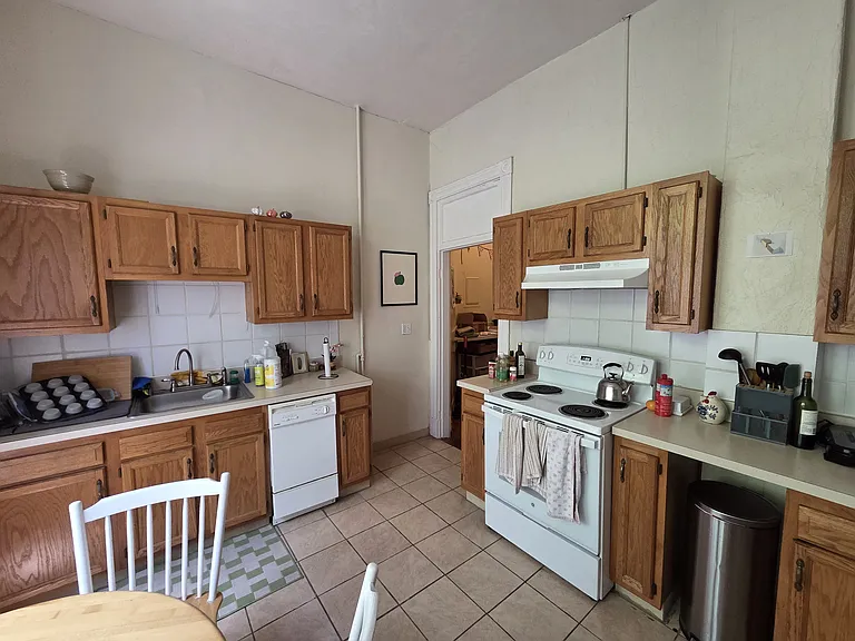 219 Harvard St #7 — Photo 6