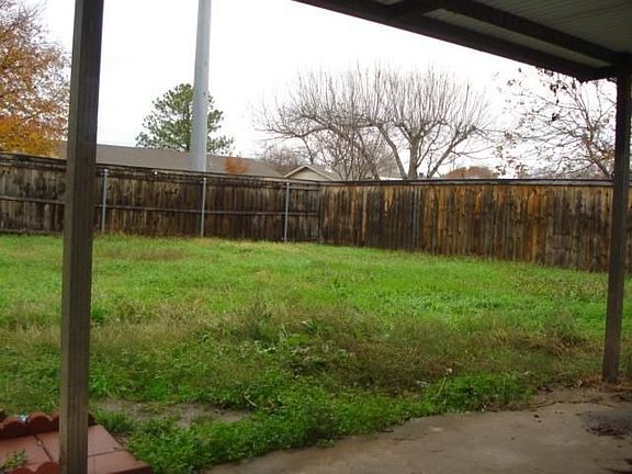 3rd image of 901 Laguna Dr