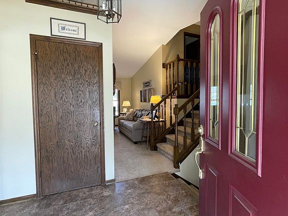 5th image of 2502 Galahad Way