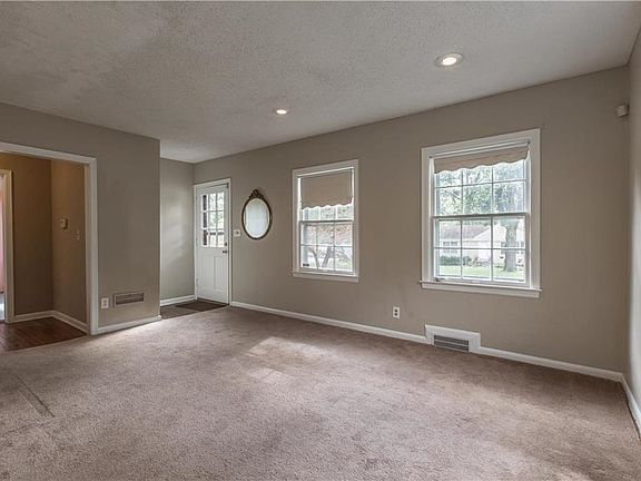 5th image of 7700 W 64th St