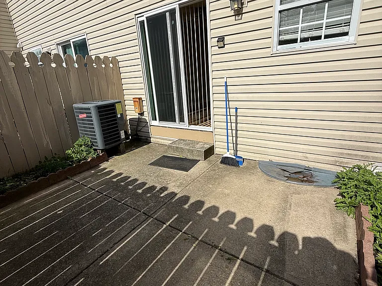 Deercrest Ct — Photo 14