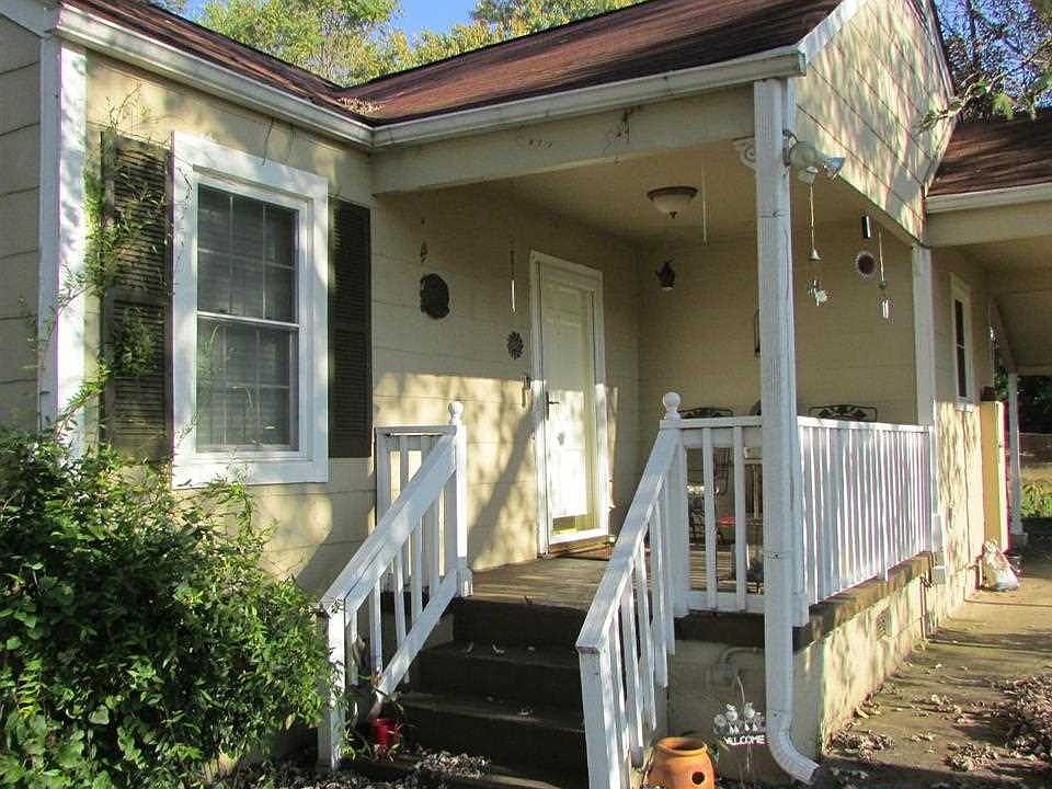 1st image of 3916 Cypress Ave SW