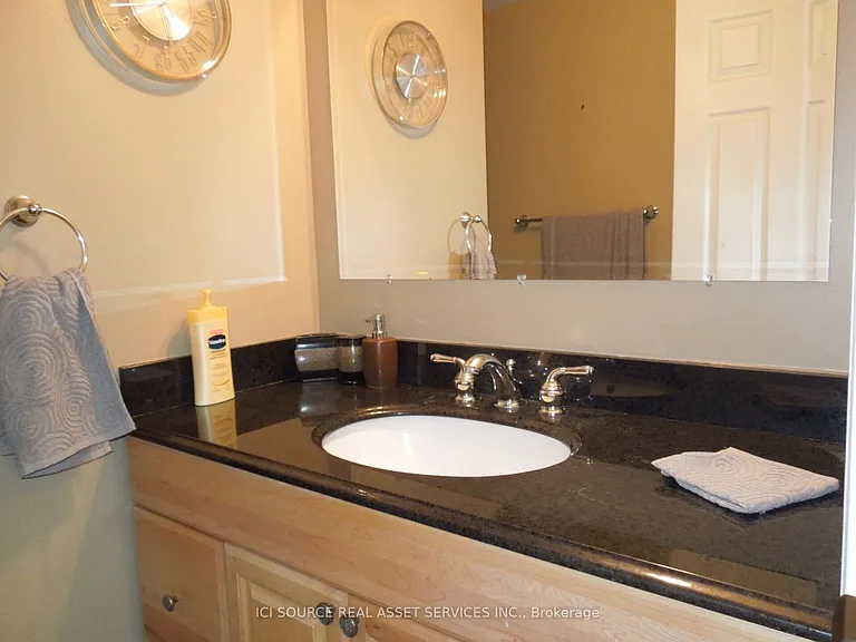 129 Ormond Dr — Photo 12