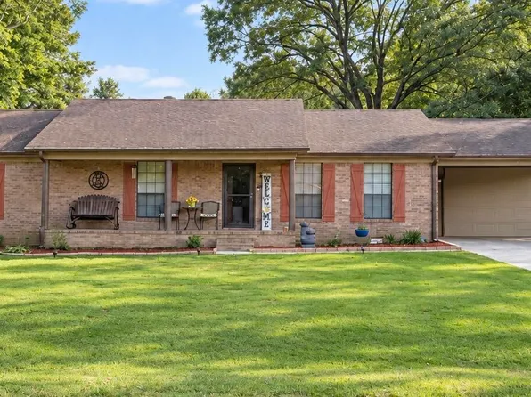 80 Elmfield Dr, Jackson, TN 38305