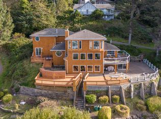 6851 NE Neptune Dr, Lincoln City, OR