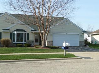 1527 Raveen St, Fort Atkinson, WI 53538