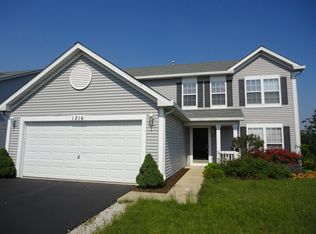 1216 Sommer Ln, Minooka, IL 60447