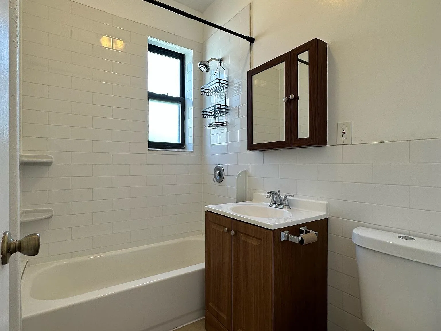 1 bed, 1.0 bath, 550 sqft, $1,700 — Photo 4