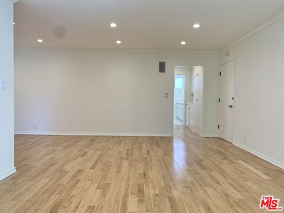 1st image of 8219 Norton Ave APT 8