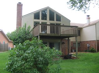 36 Fields E, Champaign, IL 61822