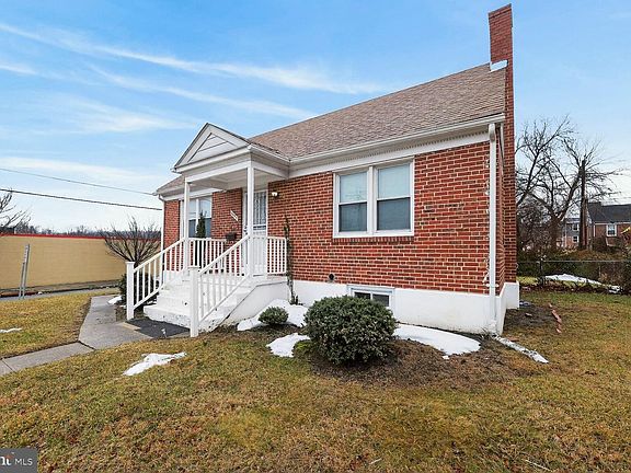 3rd image of 3525 Essex Rd