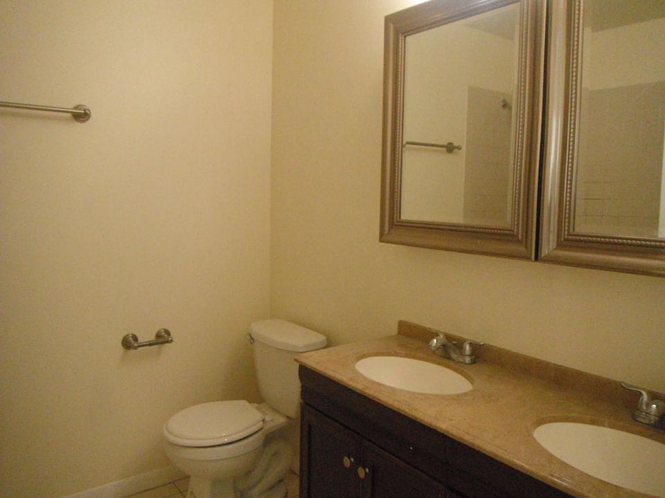 1st image of 5865 Strawberry Lakes Cir