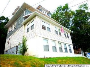907 Richmond Rd, Staten Island, NY 10304