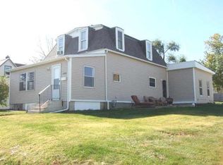 1705 Franklin St, Cedar Falls, IA 50613