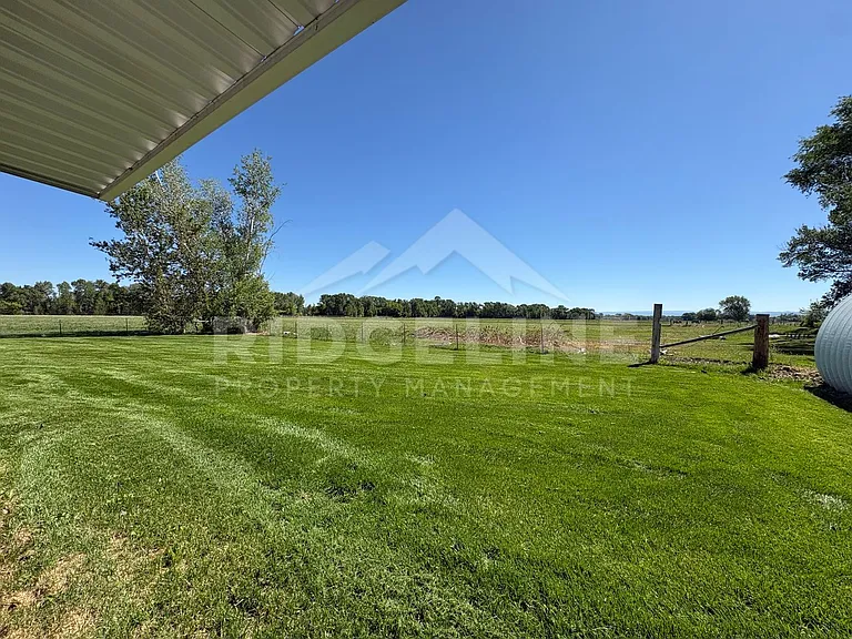582 N 4200 E — Photo 16