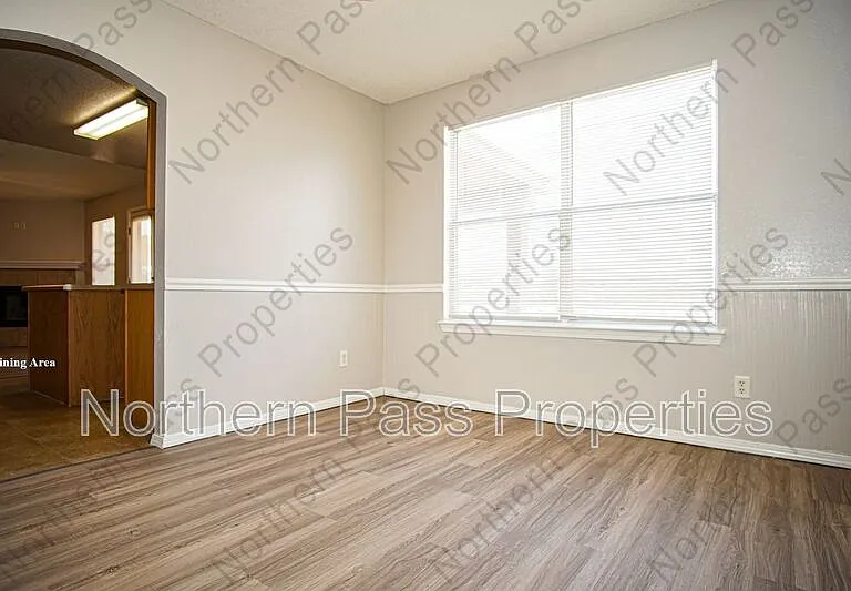 817 Dakota River Ave — Photo 5