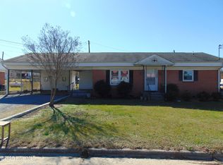 104 E Edgecombe Street, Macclesfield, NC 27852