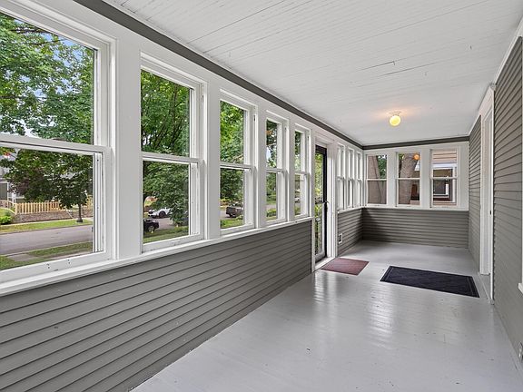 4th image of 2162 Dayton Ave