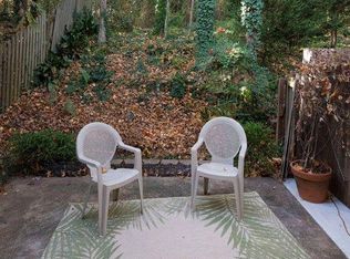 542 Stratford Grn, Avondale Estates, GA 30002