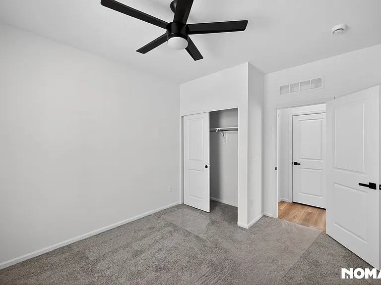 5204 S Elk St — Photo 12