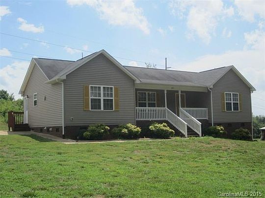 1st image of 2813 River Village Ln