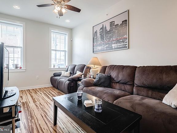 3rd image of 1820 Federal St #1