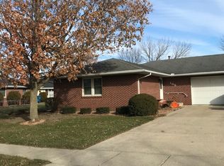 103 Twilight Dr, Morris, IL 60450