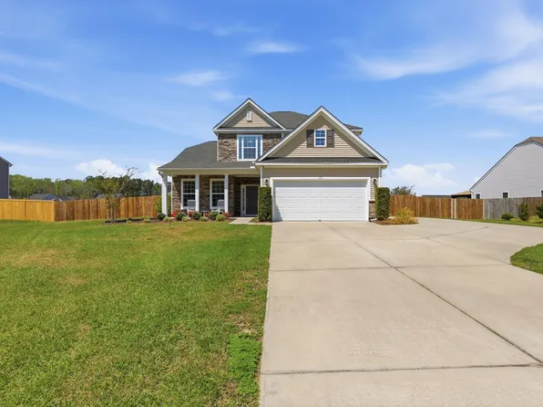 123 Lakelyn Rd, Moncks Corner, SC 29461