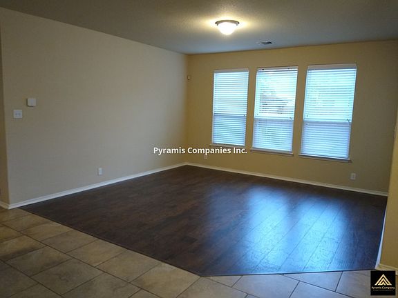 5th image of 8708 Creager Cyn