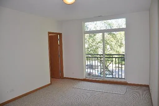 2 bed, 1200 sqft, $1,995 — Photo 3