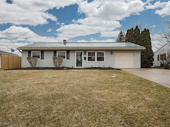 340 Birch Hill Dr, Medina, OH 44256