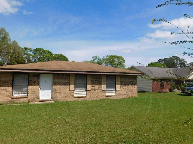1st image of 306 Lanier Dr