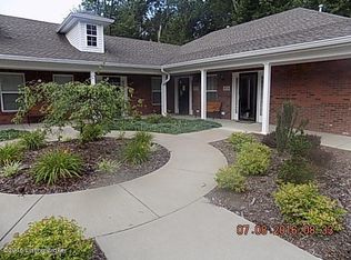 6508 Renate Rd, Louisville, KY 40291