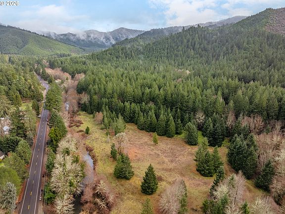 3rd image of Creek Rd