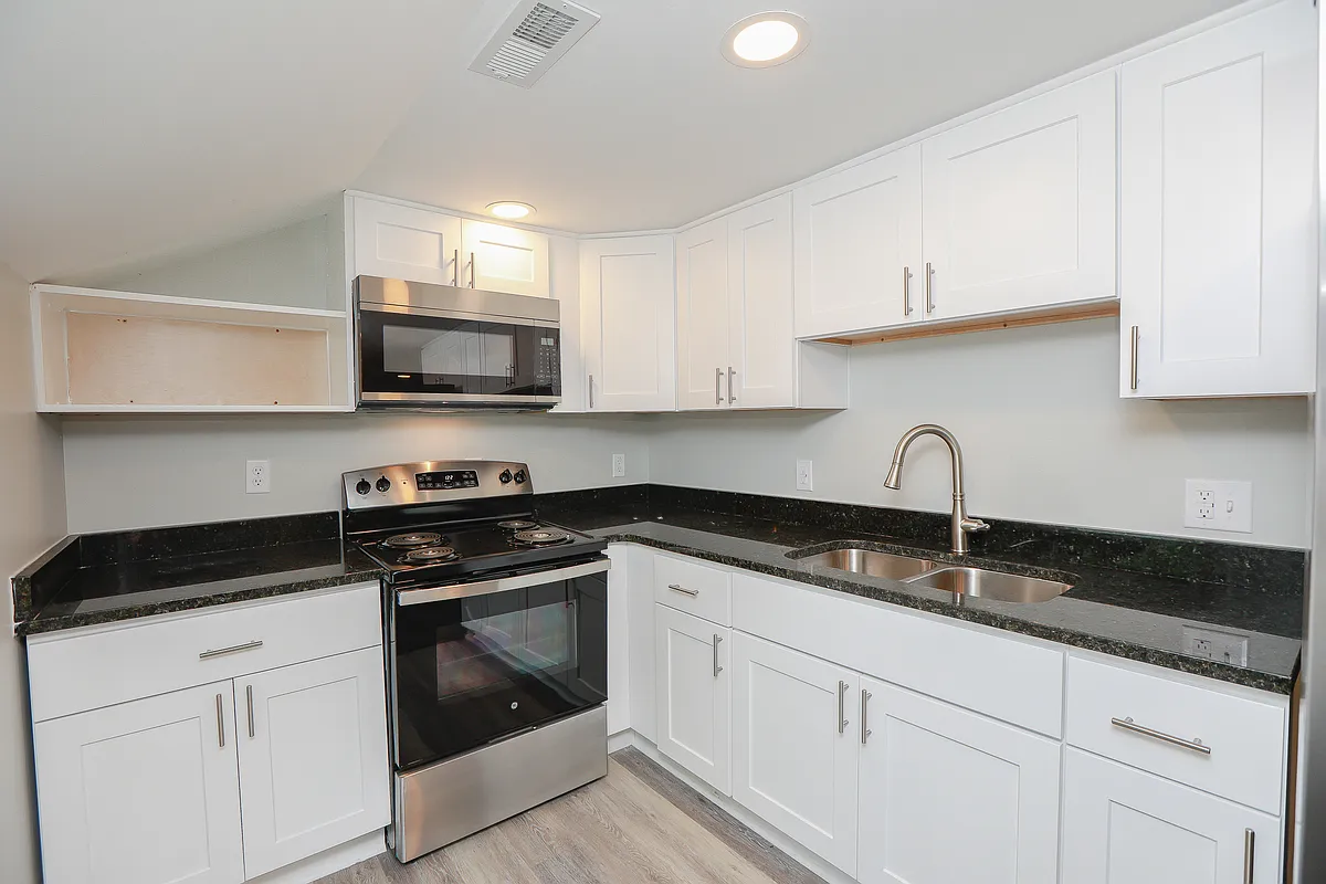 Building Photo - 1807 N Mallory St #C