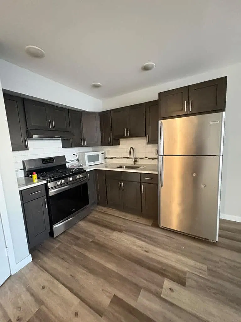 1 bed, $1,718 — Photo 1