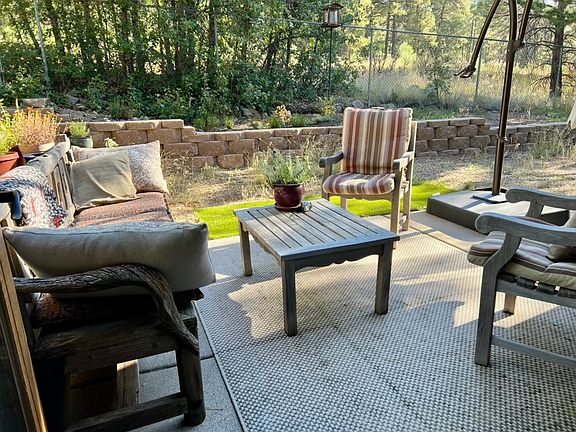 Forest access out the back gate