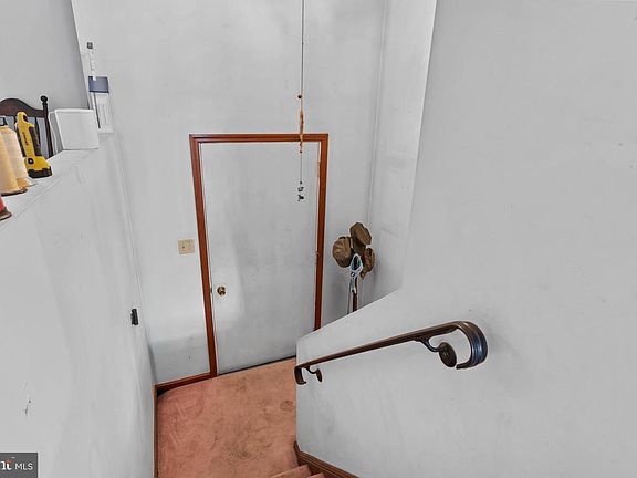 5th image of 24 Richland Rd