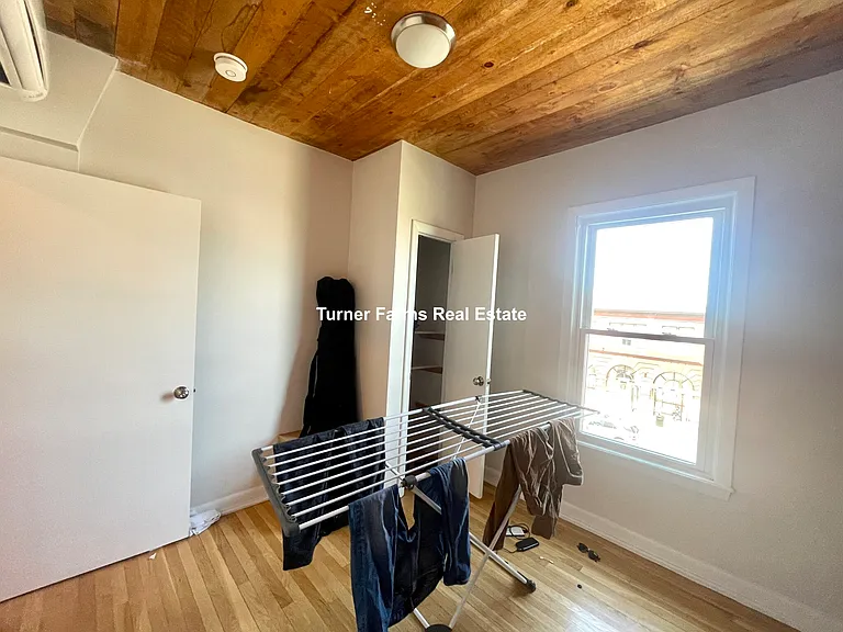 158 Broadway #3 — Photo 24