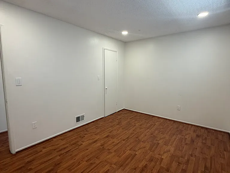 14522 Del Amo Ave #D — Photo 17