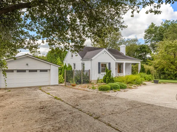 709 Clover Dr, Frankfort, KY 40601
