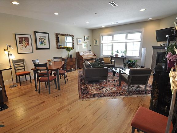 5th image of 948 S Pearl St #103