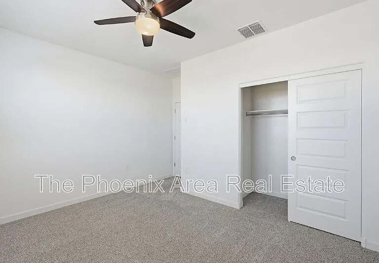 2761 W Seaver Ave — Photo 29